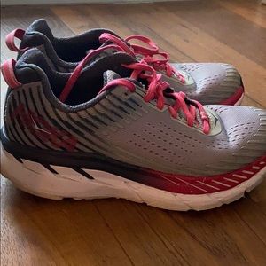 Hoka One One Clifton 5 Size 7
